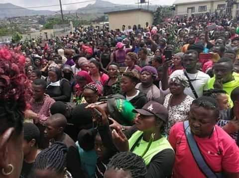 Grieving people in Bamenda 27 October, 2020